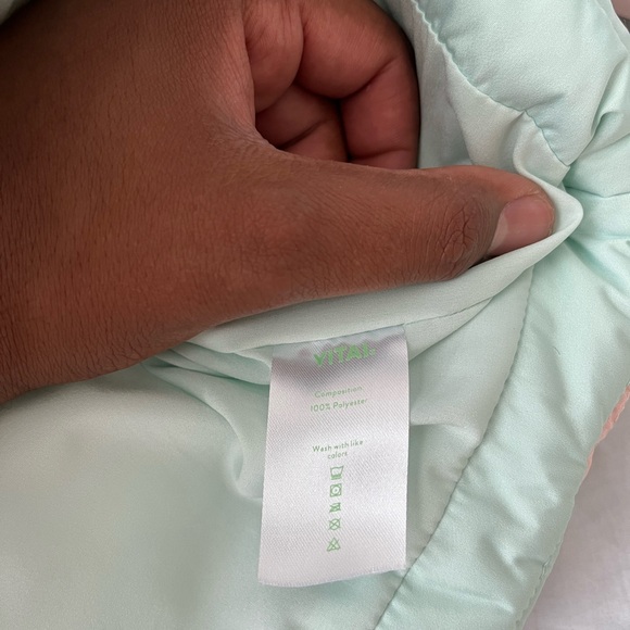 YITAI Pastel Bloom Quilted Puffer Jacket, Size XL (regular fit) - Picture 6 of 8